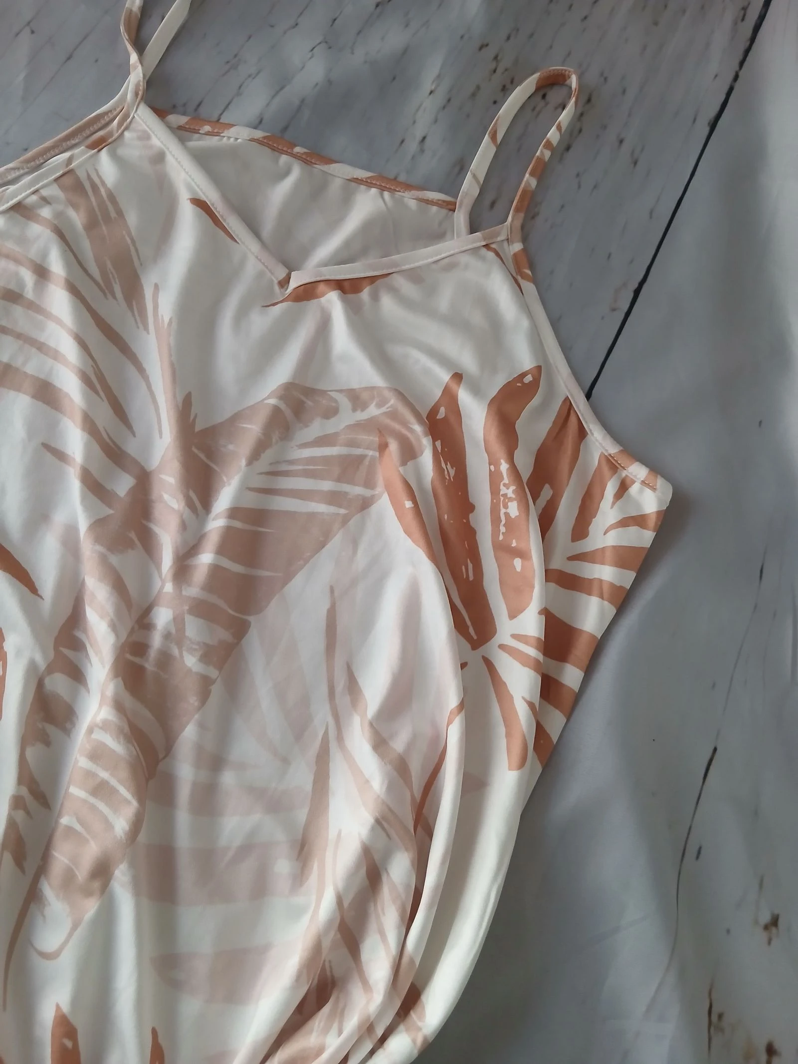 Vestido largo de verano fluido con motivo de follaje Talla – photo 5
